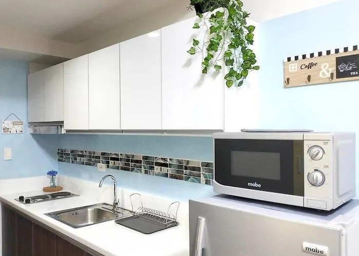 New Makati 1br View Above Air Mall 50-inch Smart Tv * Manila