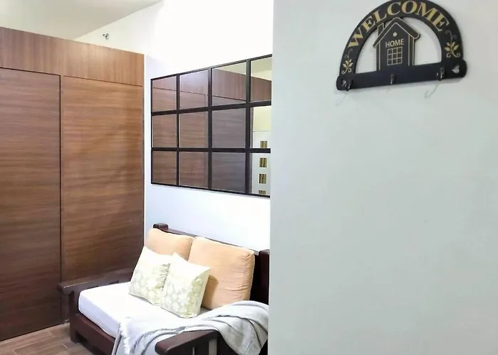 New Makati 1br View Above Air Mall 50-inch Smart Tv * Manila