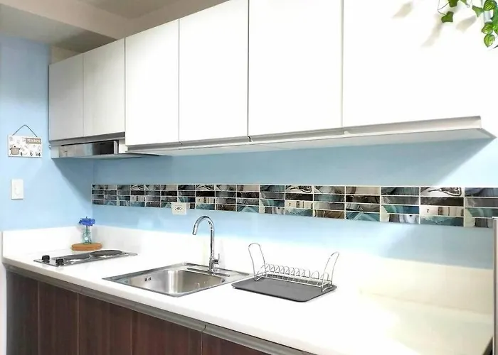 Apartment New Makati 1br View Above Air Mall 50-inch Smart Tv Manila