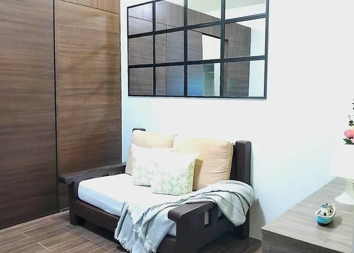 New Makati 1br View Above Air Mall 50-inch Smart Tv * Manila