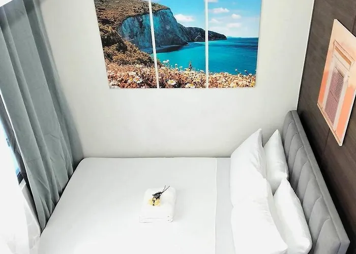 New Makati 1br View Above Air Mall 50-inch Smart Tv Apartment